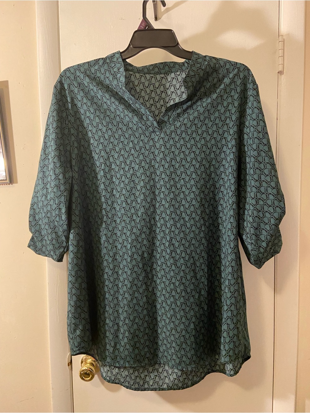 Women's Teal Patterned V-Neck Blouse
